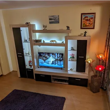 Homely Bulgarian Apartment 1 Bed Apartamento *
