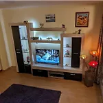 Sunny Retreat For Two شقة *