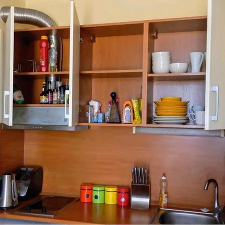 Homely Bulgarian Apartment 1 Bed Apartman *