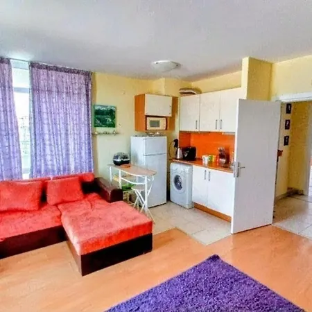 Sunny Serenity Apartamento