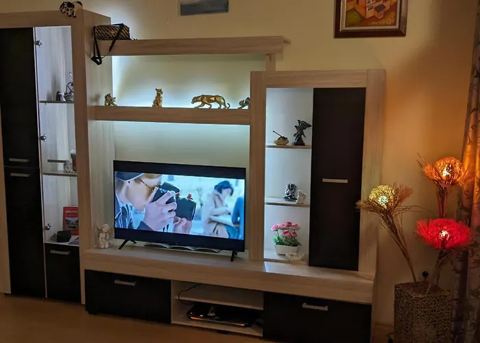 Sunny Beach Retreat For Two